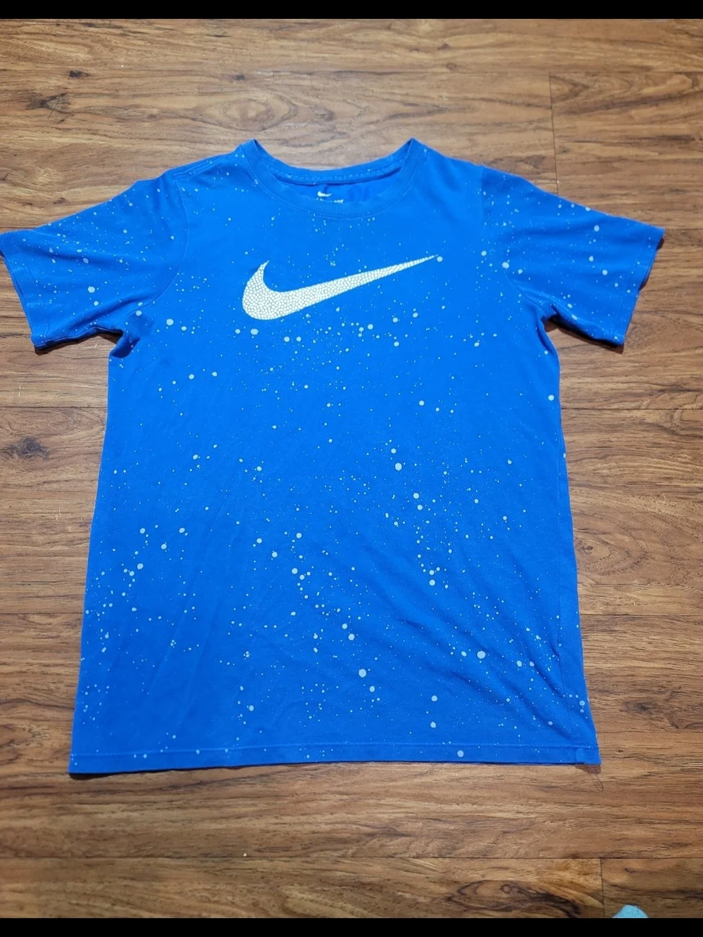🔥3 For $25Nike Blue Short Sleeve T-Shirt with White Swoosh Paint Splatter Large